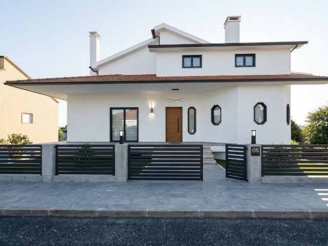 INVESTISSEMENT HYBRIDE À HAUTE RENTABILITÉ : Domaine Événementiel Rentable (Réservations 2027) ou Projet de Résidence Sénior (70 chambres) – Castelo Branco
